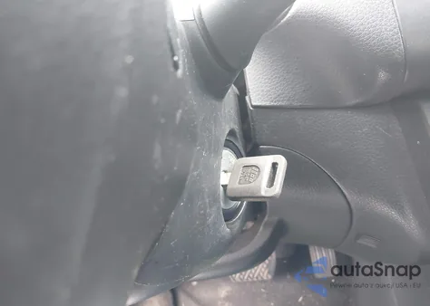 2018 Nissan Sentra S из США, поврежденный, VIN 3N1AB7AP2JY299858